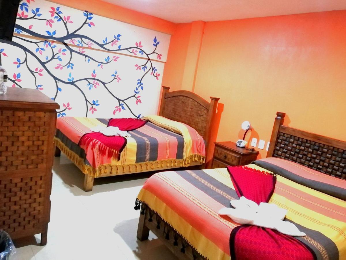 Hotel Amayal San Cristóbal de Las Casas Екстериор снимка