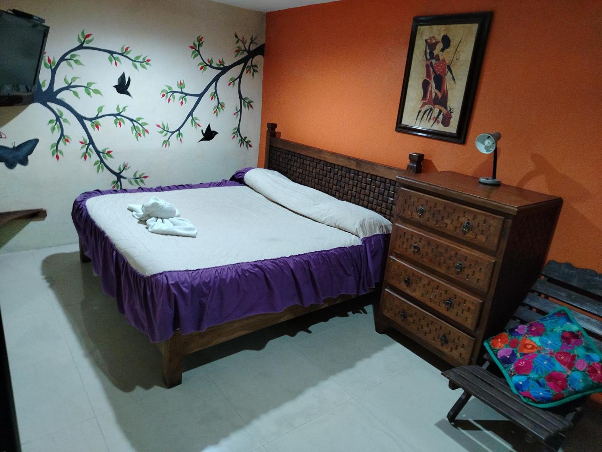 Hotel Amayal San Cristóbal de Las Casas Екстериор снимка
