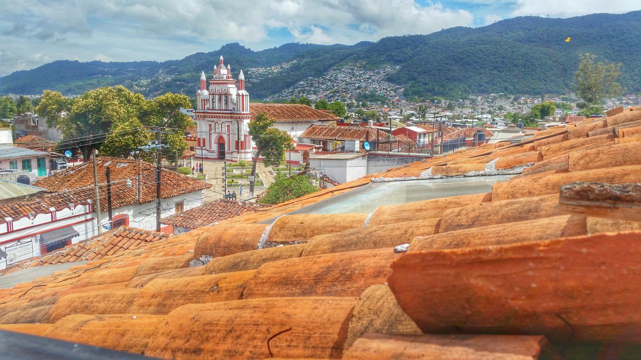 Hotel Amayal San Cristóbal de Las Casas Екстериор снимка
